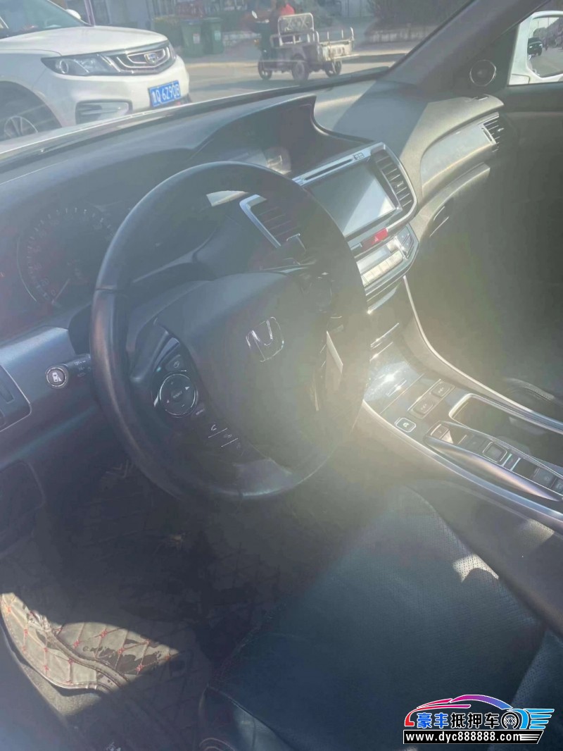 19年本田雅阁轿车抵押车出售