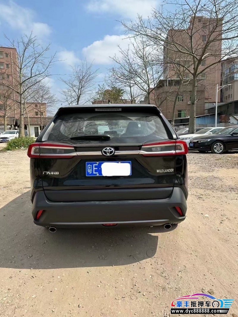 22年丰田威兰达轿车抵押车出售