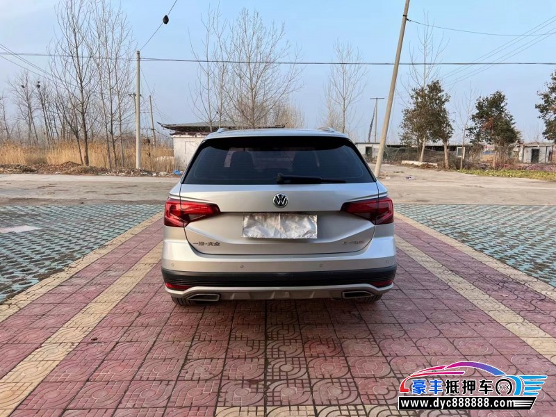 17年大众蔚领轿车抵押车出售