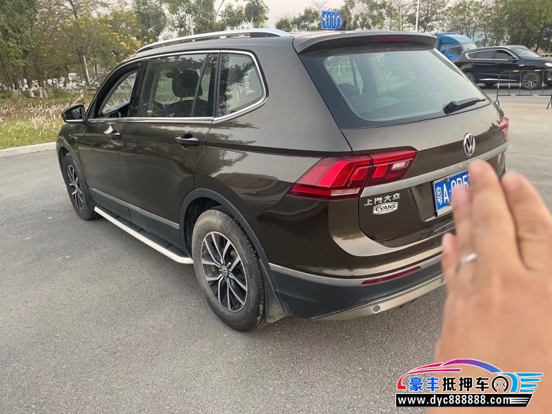 18年大众途观轿车抵押车出售