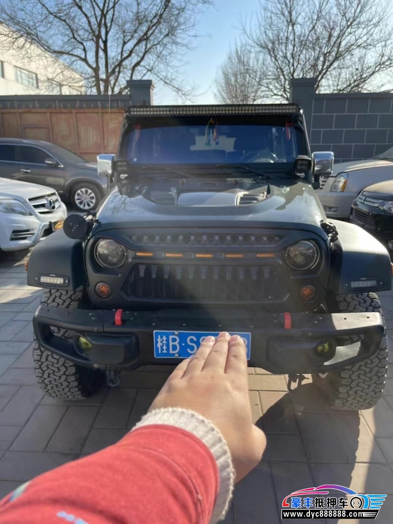 10年Jeep牧马人轿车抵押车出售