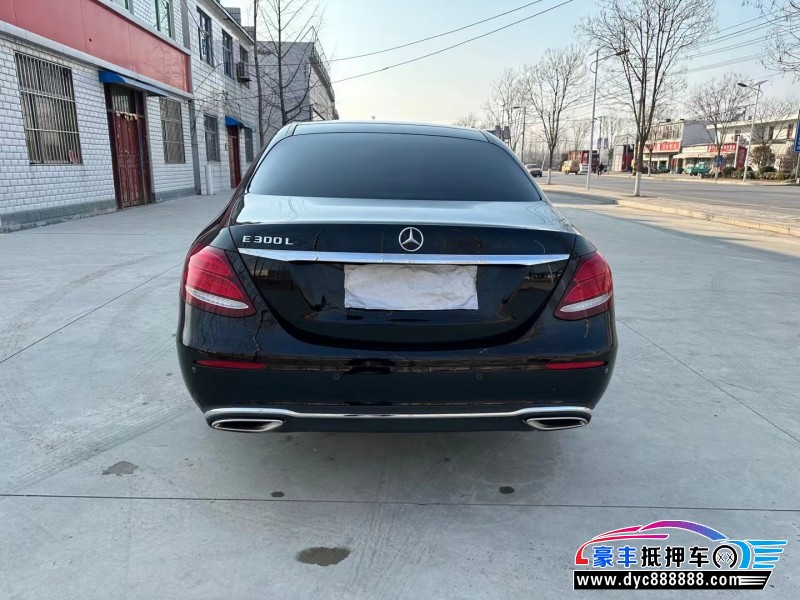 20年奔驰E轿车抵押车出售