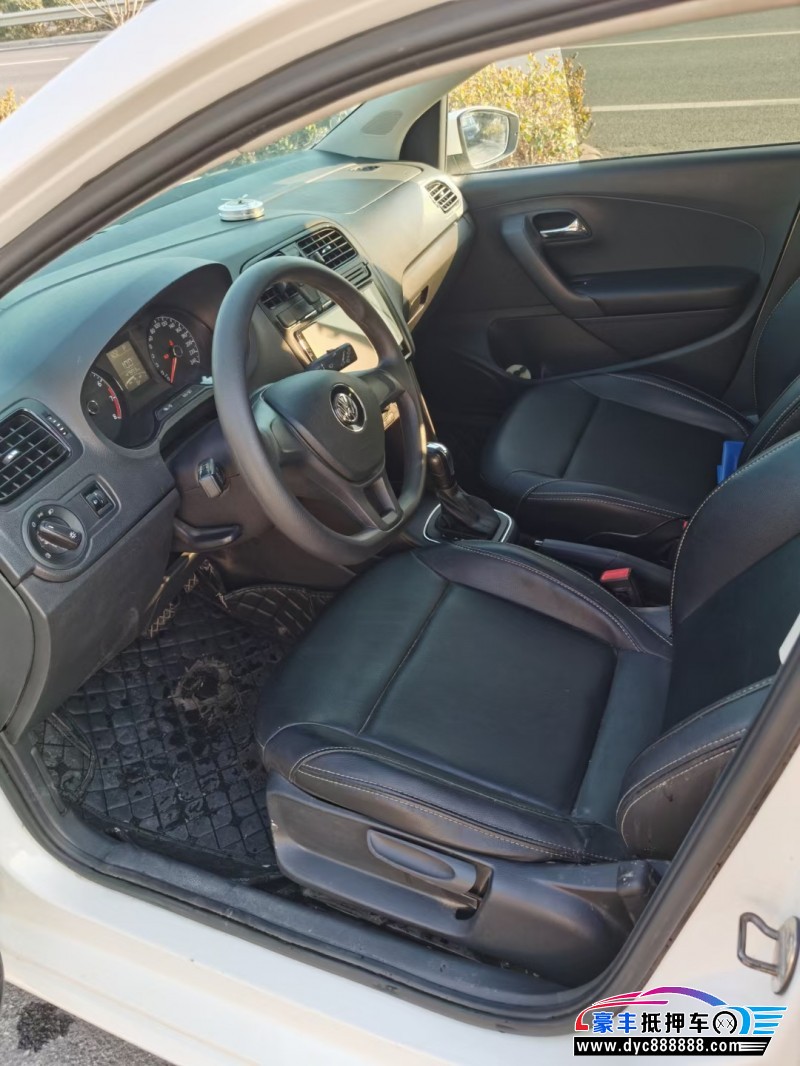 18年大众polo轿车抵押车出售