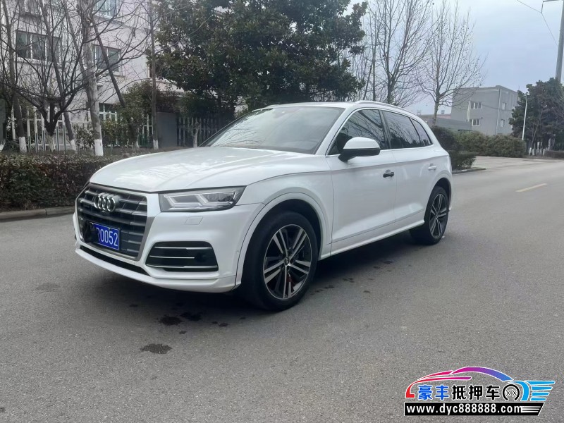 18年奥迪Q5轿车抵押车出售
