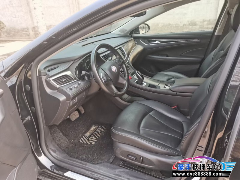 20年别克君越轿车抵押车出售