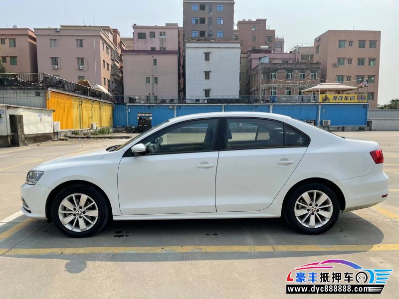 19年大众速腾轿车抵押车出售