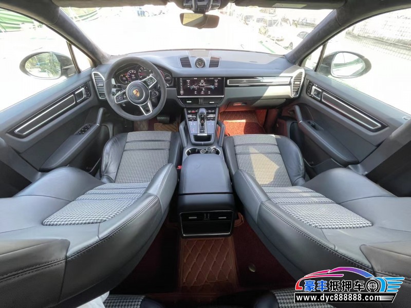 20年保时捷卡宴轿车抵押车出售