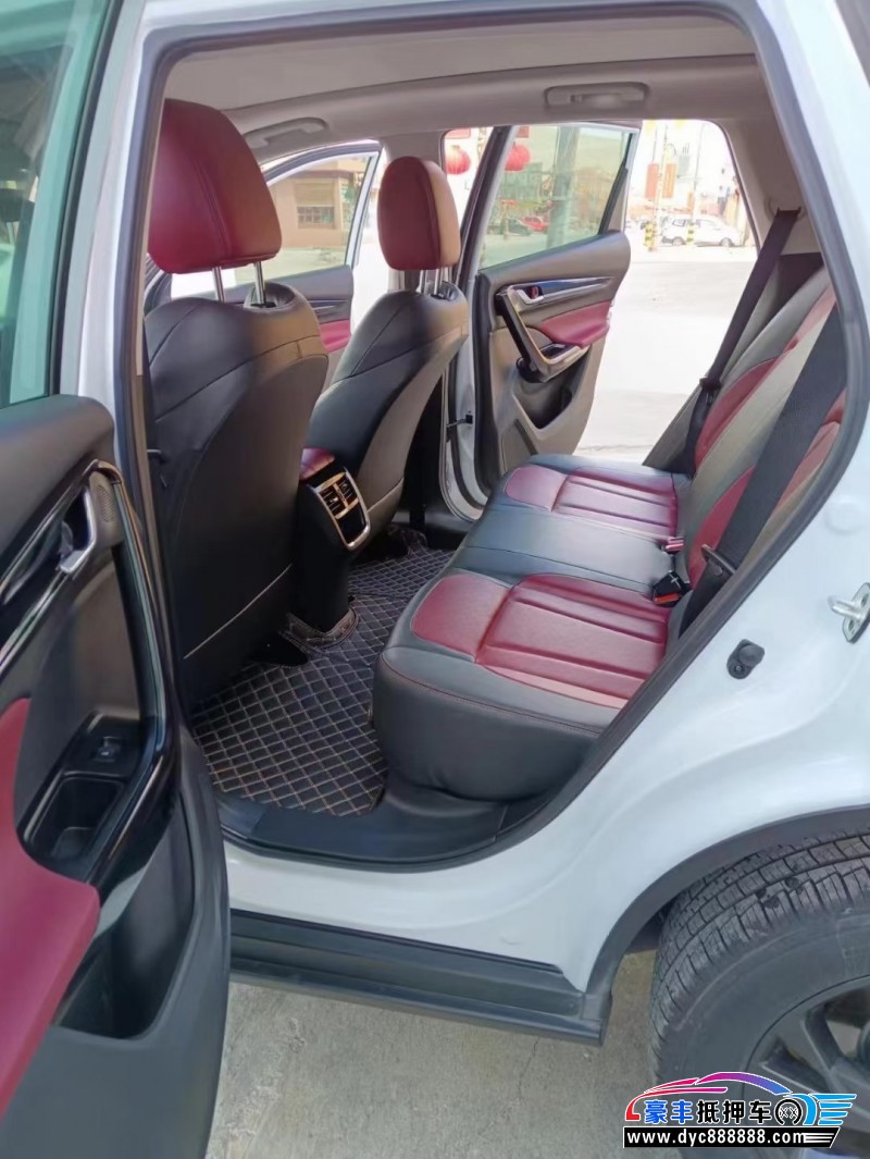 22年东风风神AX7轿车抵押车出售