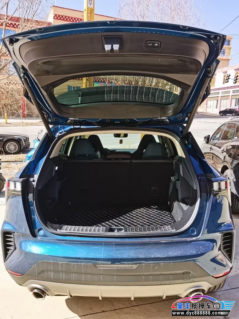 20年领克06轿车抵押车出售