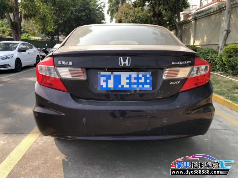 12年本田思域轿车抵押车出售