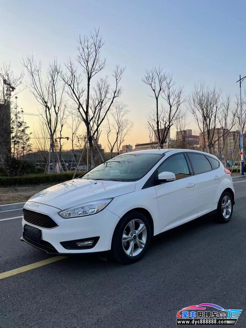 17年福特福克斯轿车抵押车出售