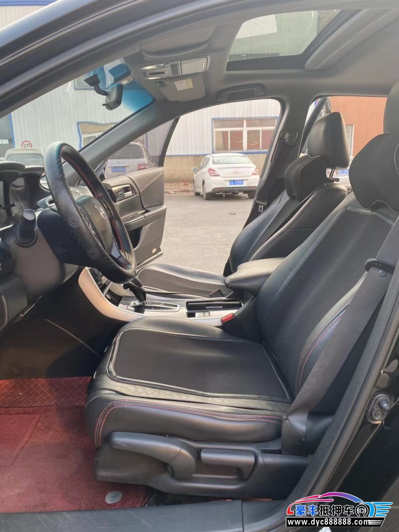 17年本田雅阁轿车抵押车出售