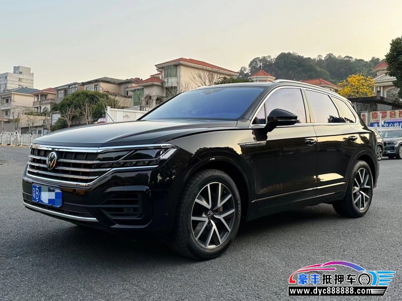 21年大众途锐轿车抵押车出售