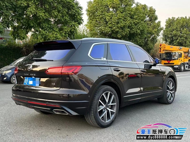 21年大众途锐轿车抵押车出售