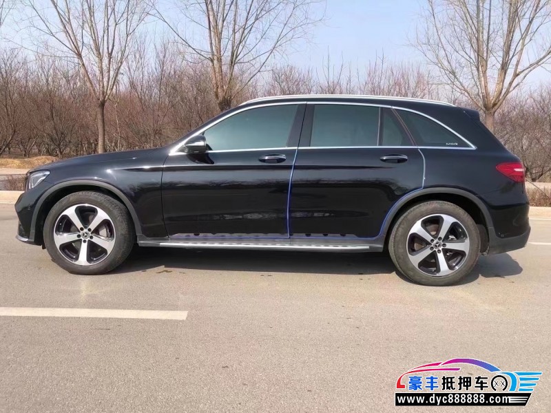 19年奔驰GLC轿车抵押车出售