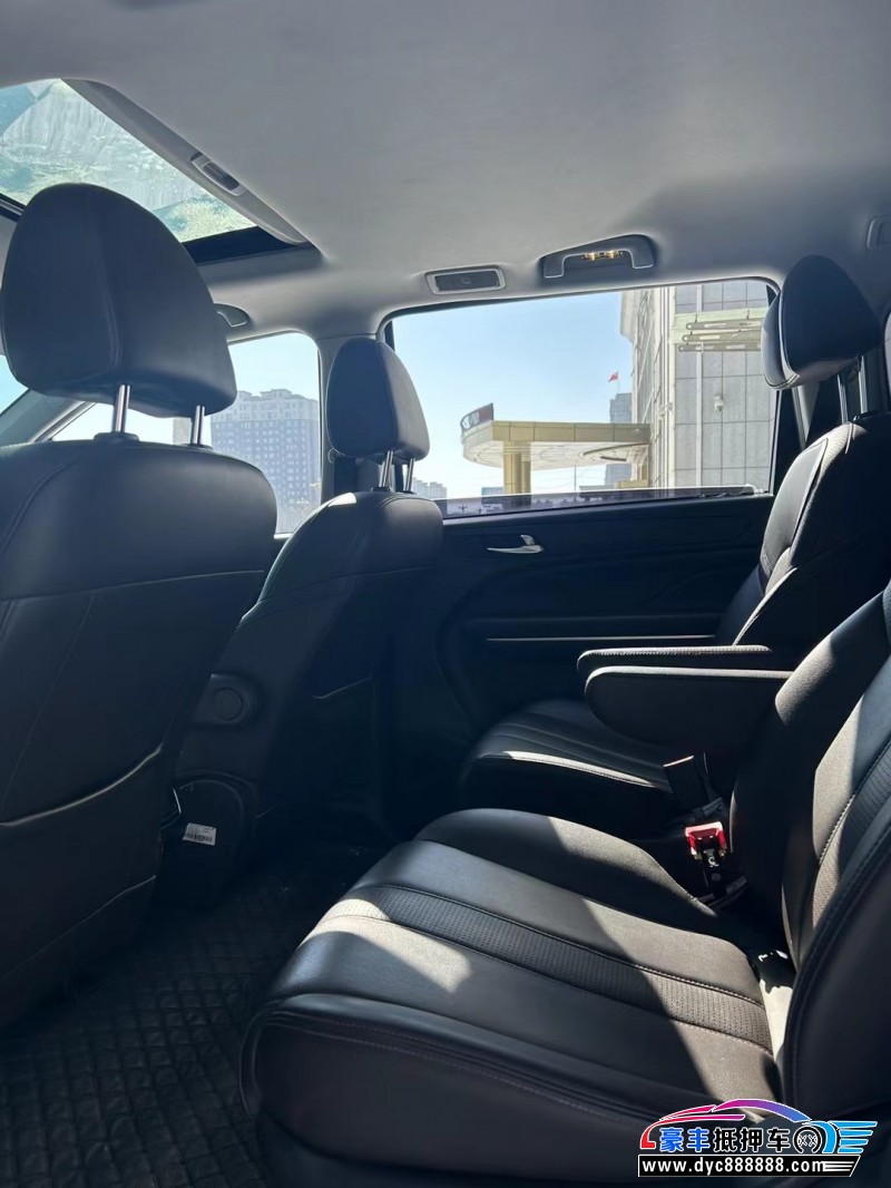 19年传祺m6轿车抵押车出售