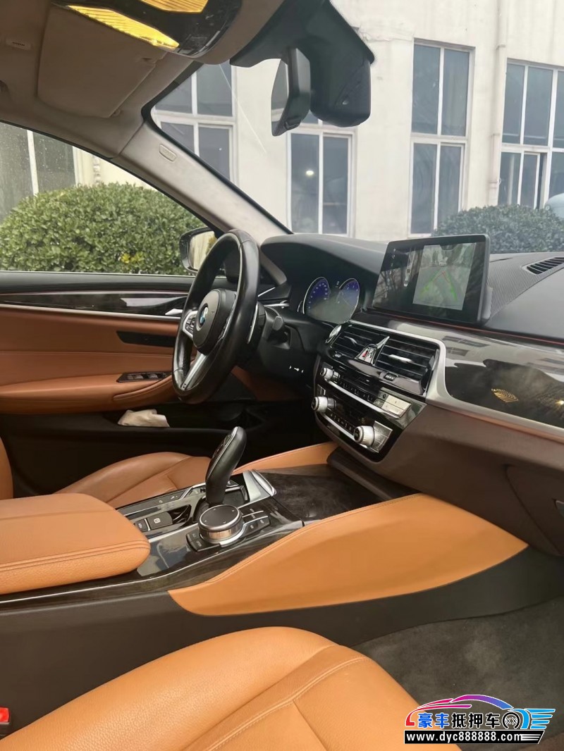 22年宝马5系轿车抵押车出售