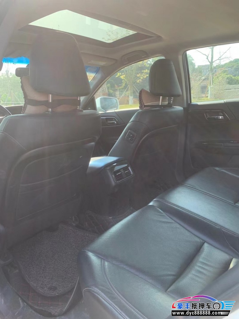 15年本田雅阁轿车抵押车出售