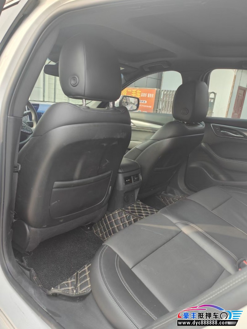 22年凯迪拉克CT5轿车抵押车出售