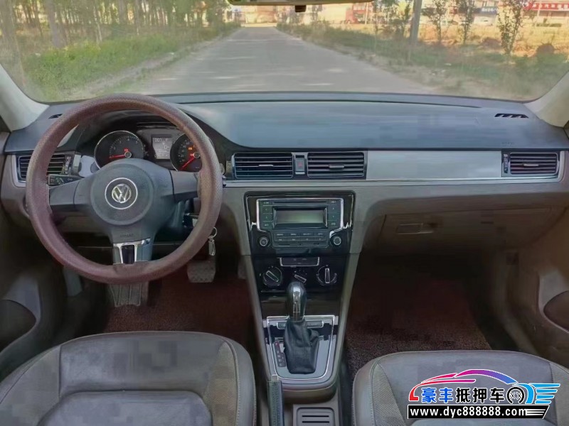 16年大众宝来轿车抵押车出售