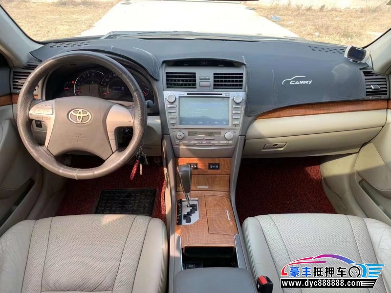 12年丰田凯美瑞轿车抵押车出售