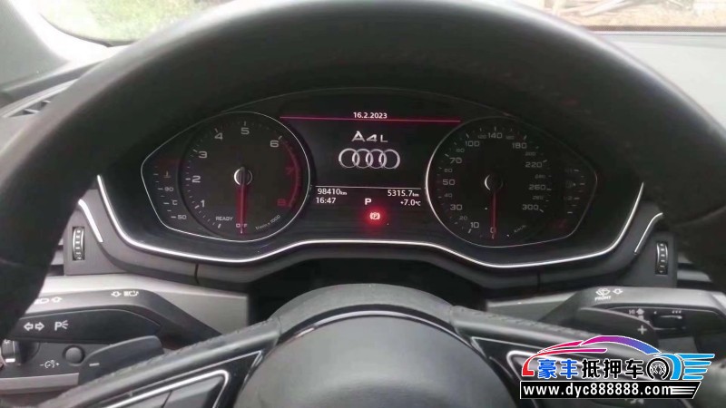 19年奥迪A4轿车抵押车出售