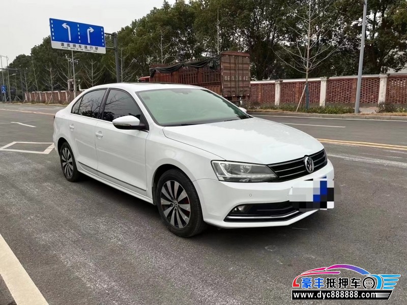 16年大众速腾轿车抵押车出售