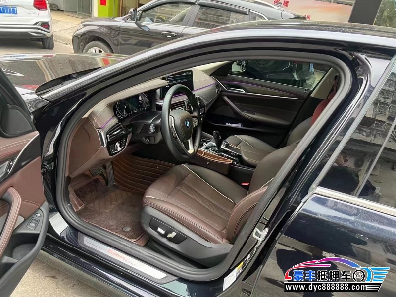 22年宝马5系轿车抵押车出售