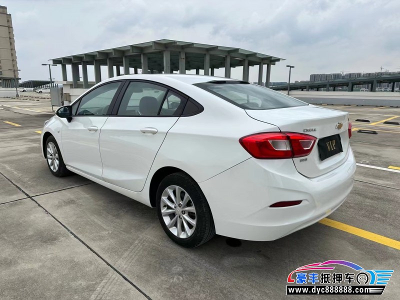 17年雪佛兰科鲁兹轿车抵押车出售