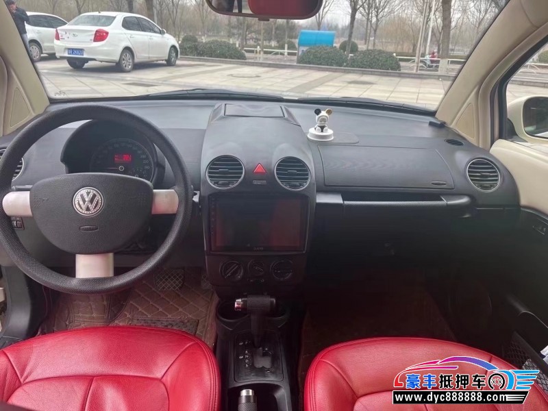 11年大众甲壳虫轿车抵押车出售