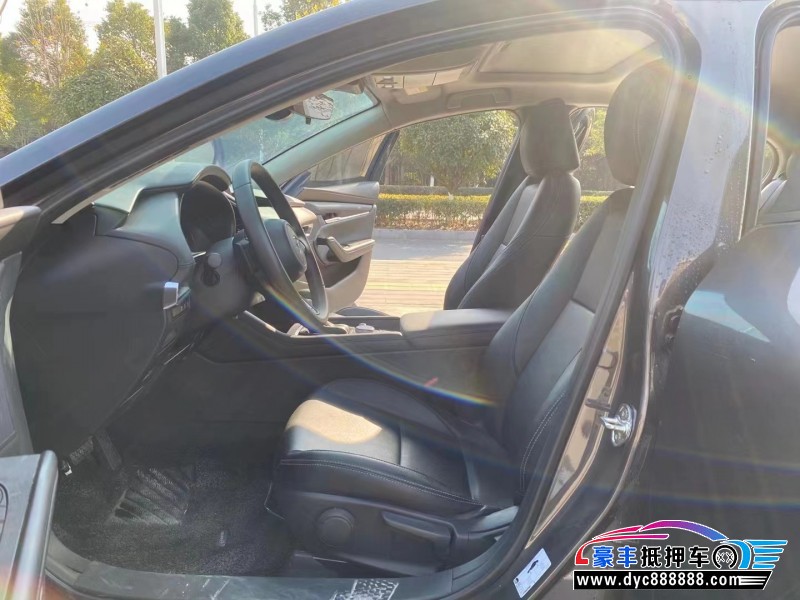 22年马自达昂克赛拉轿车抵押车出售