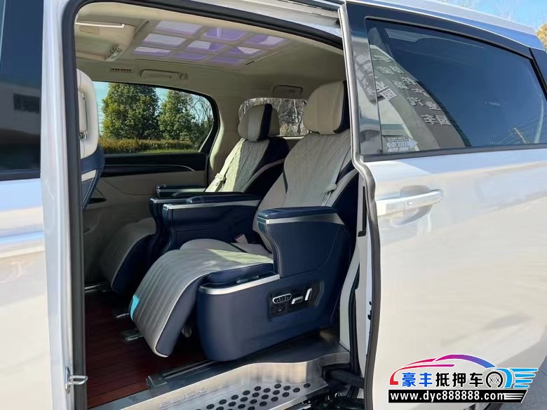 21年别克GL8SUV抵押车出售