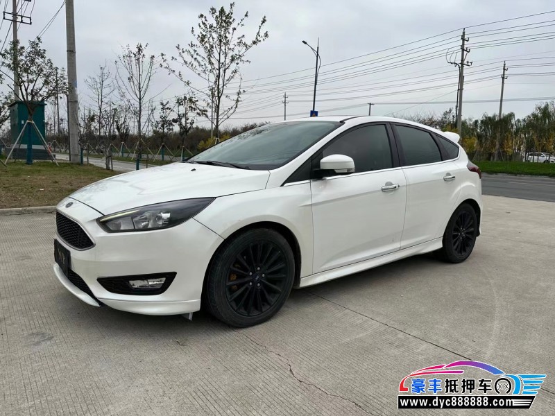 17年福特福克斯轿车抵押车出售