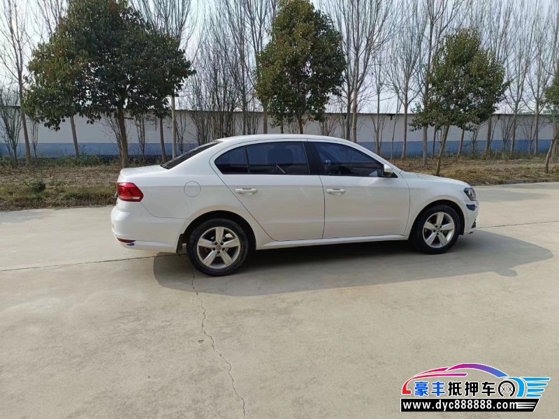 17年大众朗逸轿车抵押车出售