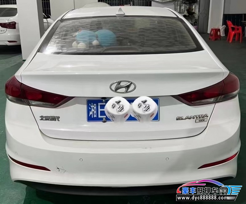 16年现代领动轿车抵押车出售