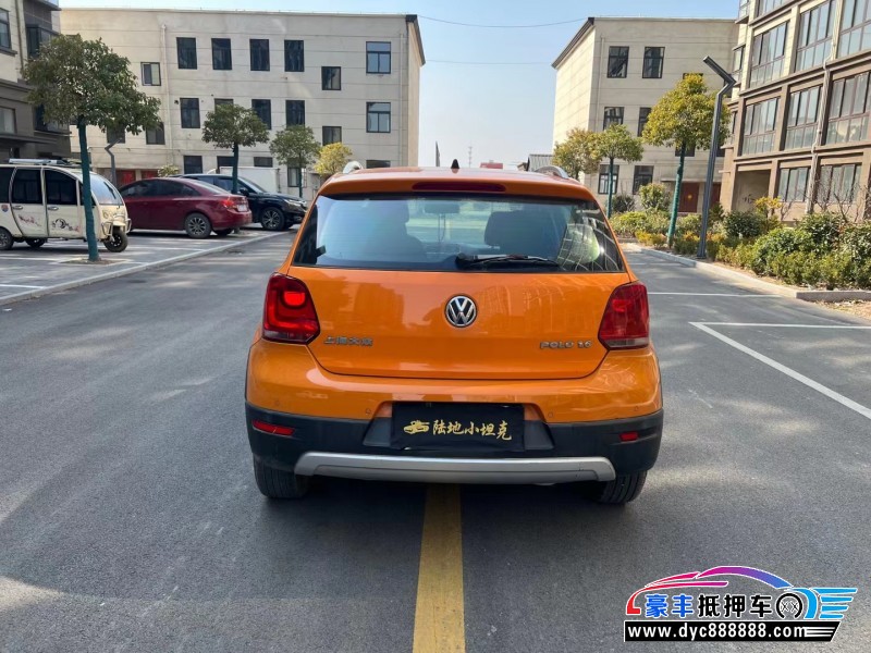 14年大众polo轿车抵押车出售