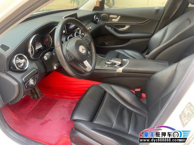 17年奔驰C级轿车抵押车出售