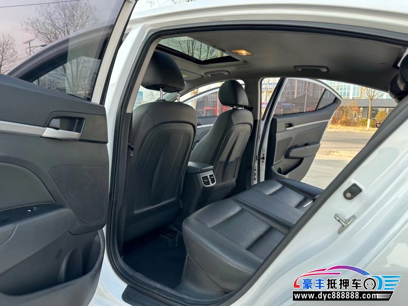 21年现代领动轿车抵押车出售