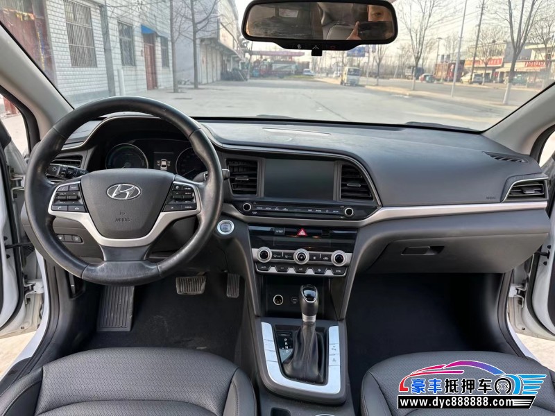 21年现代领动轿车抵押车出售