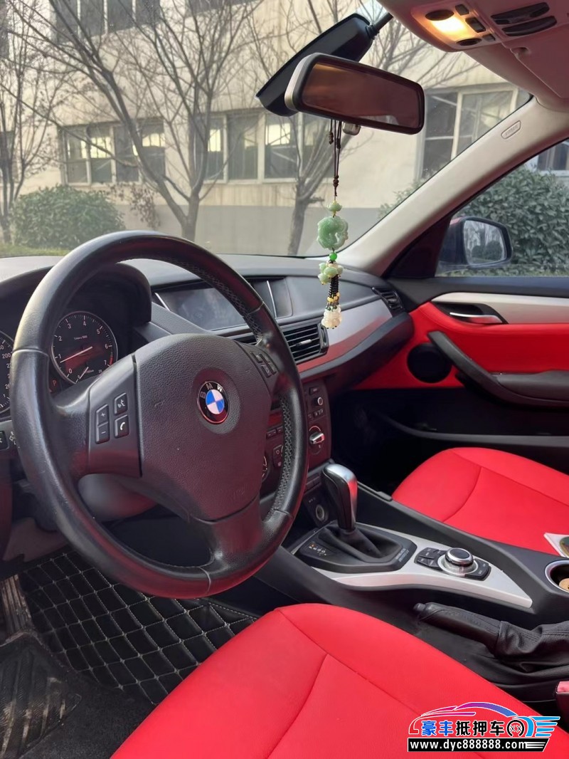 13年宝马X1轿车抵押车出售
