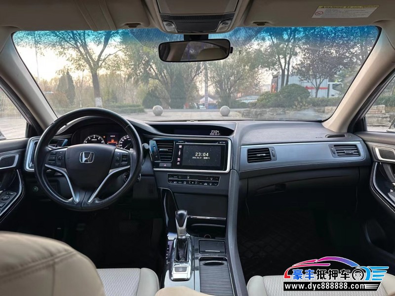 16年本田思铂睿轿车抵押车出售