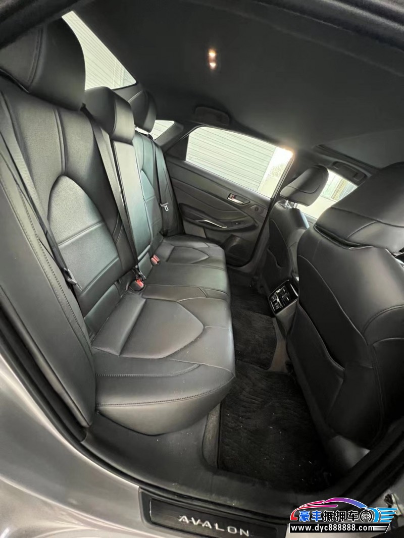 22年丰田亚洲龙轿车抵押车出售