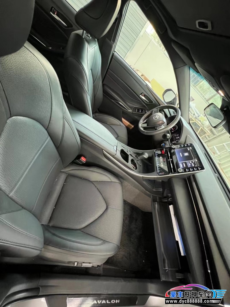 22年丰田亚洲龙轿车抵押车出售