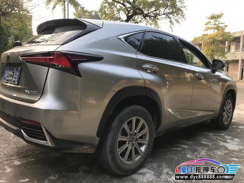 18年雷克萨斯NX轿车抵押车出售