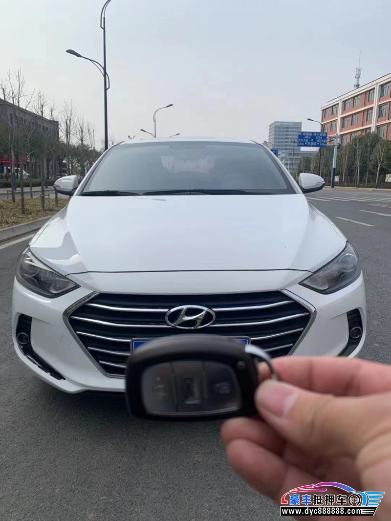 18年现代领动轿车抵押车出售