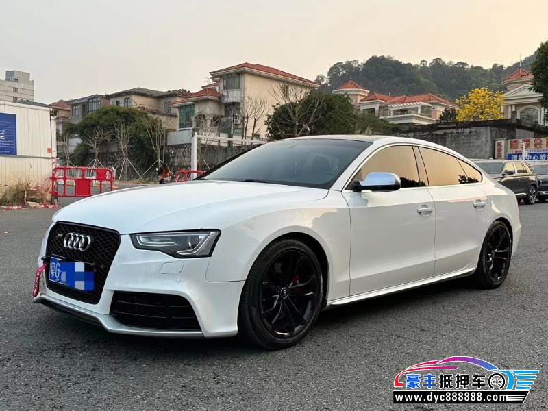 14年奥迪S5轿车抵押车出售