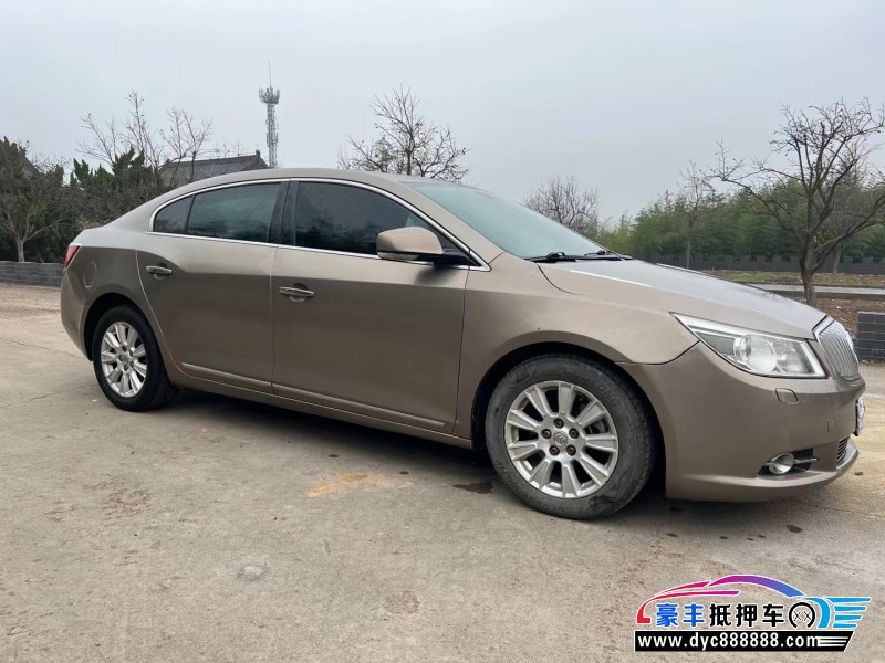 10年别克君越轿车抵押车出售