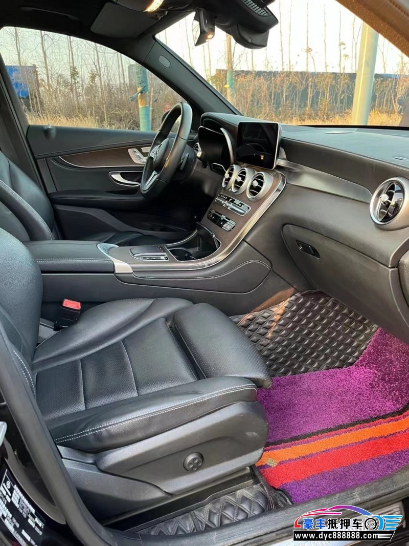 20年奔驰GLC轿车抵押车出售