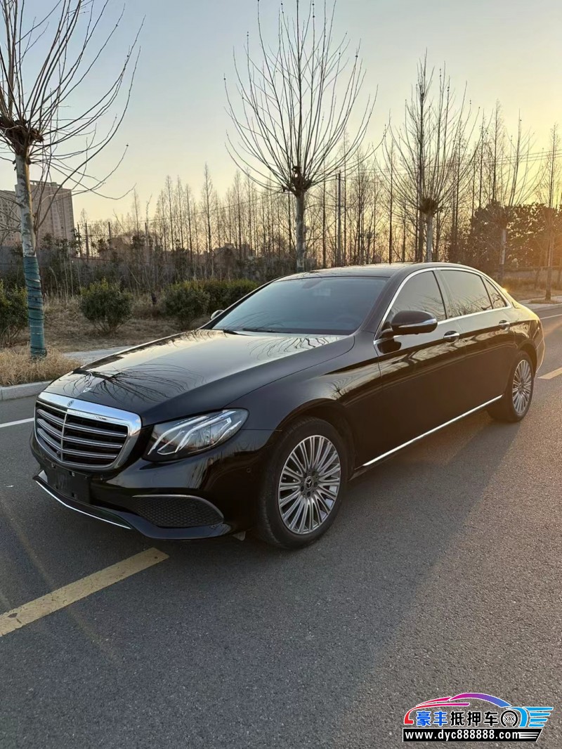 20年奔驰E级轿车抵押车出售