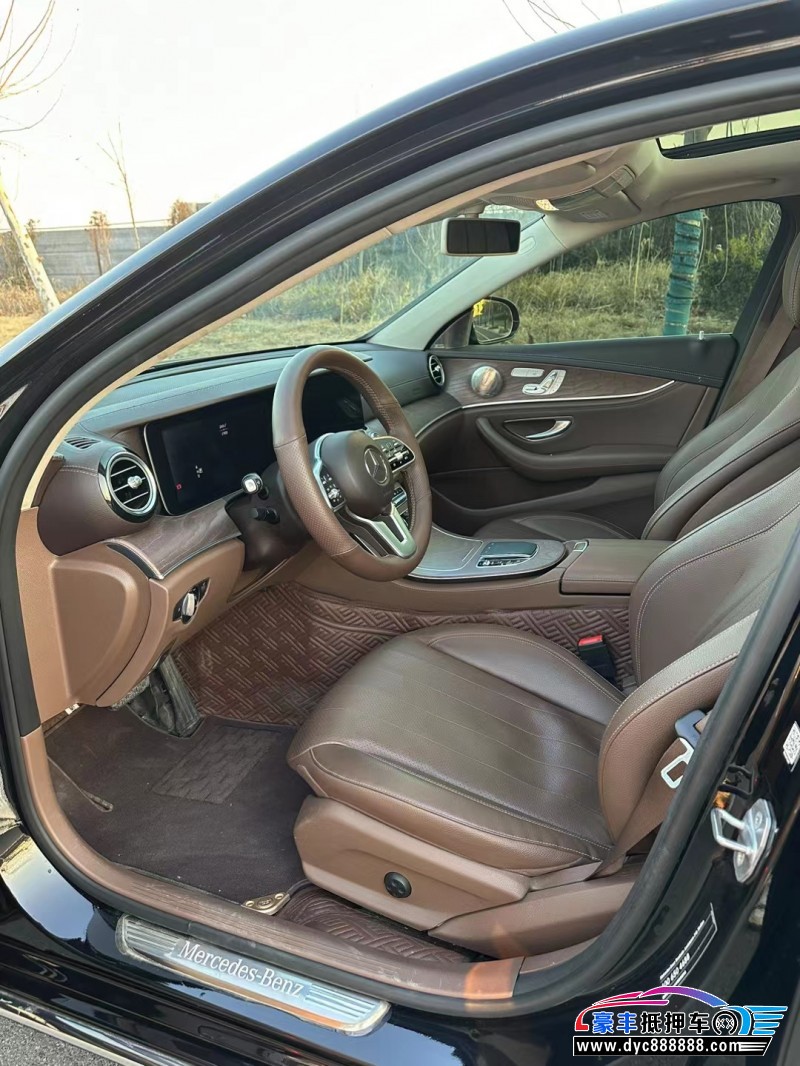 20年奔驰E级轿车抵押车出售